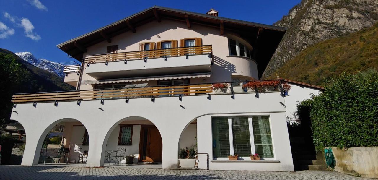 B&B Cav Rondinella Chiavenna Exterior photo